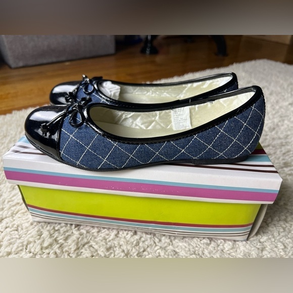L'Amour Other - Girls L'Amour size 2 Denim Flats NEW